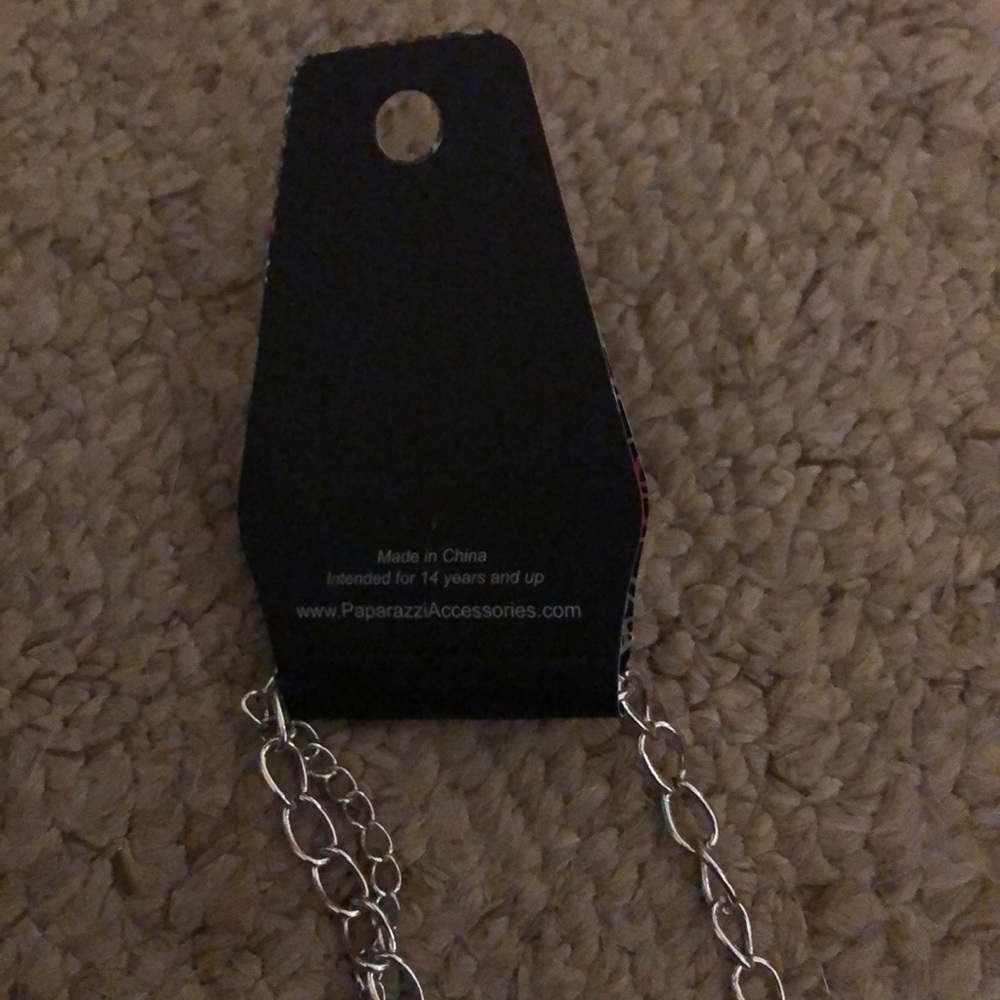 Jewelry - Picture 6 of 6